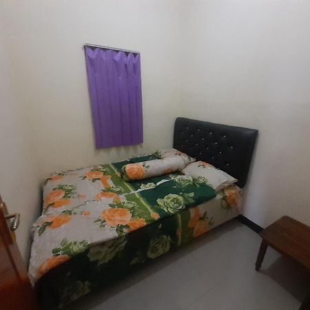 Widodaren Homestay Probolinggo Exteriör bild