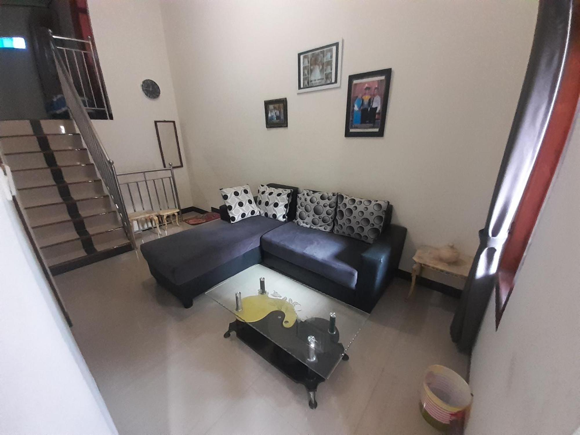 Widodaren Homestay Probolinggo Exteriör bild