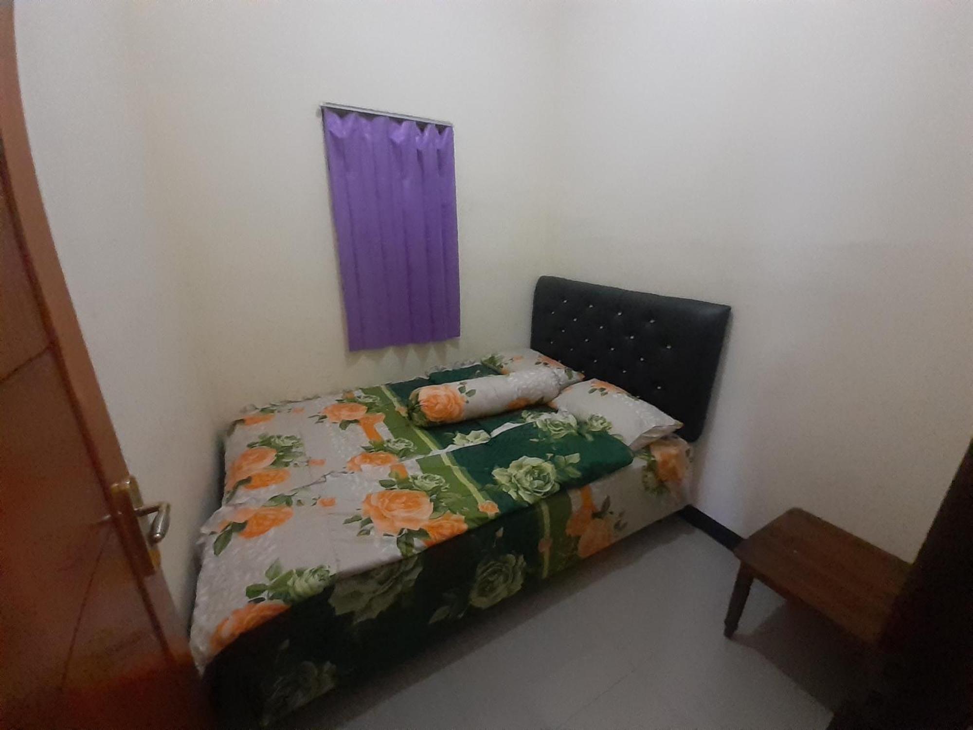 Widodaren Homestay Probolinggo Exteriör bild